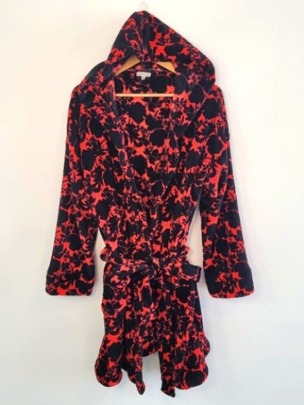 Vera Bradley Red & Black Warm Fuzzy Women's Hooded Robe Size L/XL